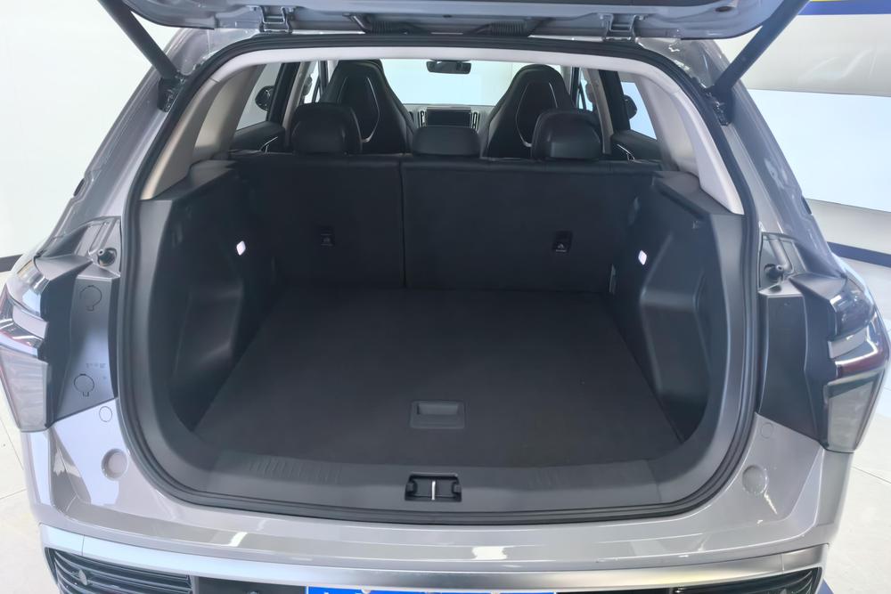 Hongqi HS3, фото 17
