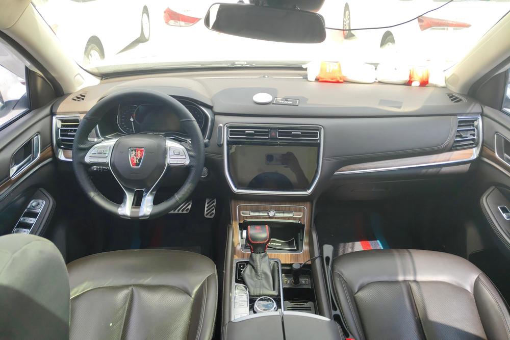 Roewe RX8, фото 13