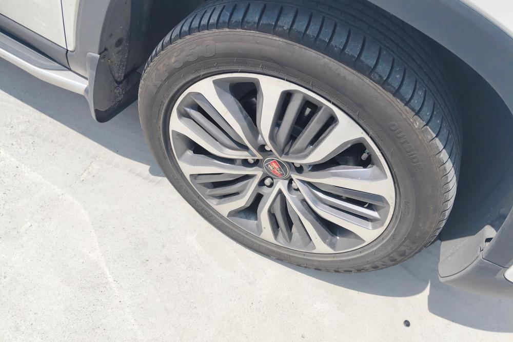 Roewe RX8, фото 9