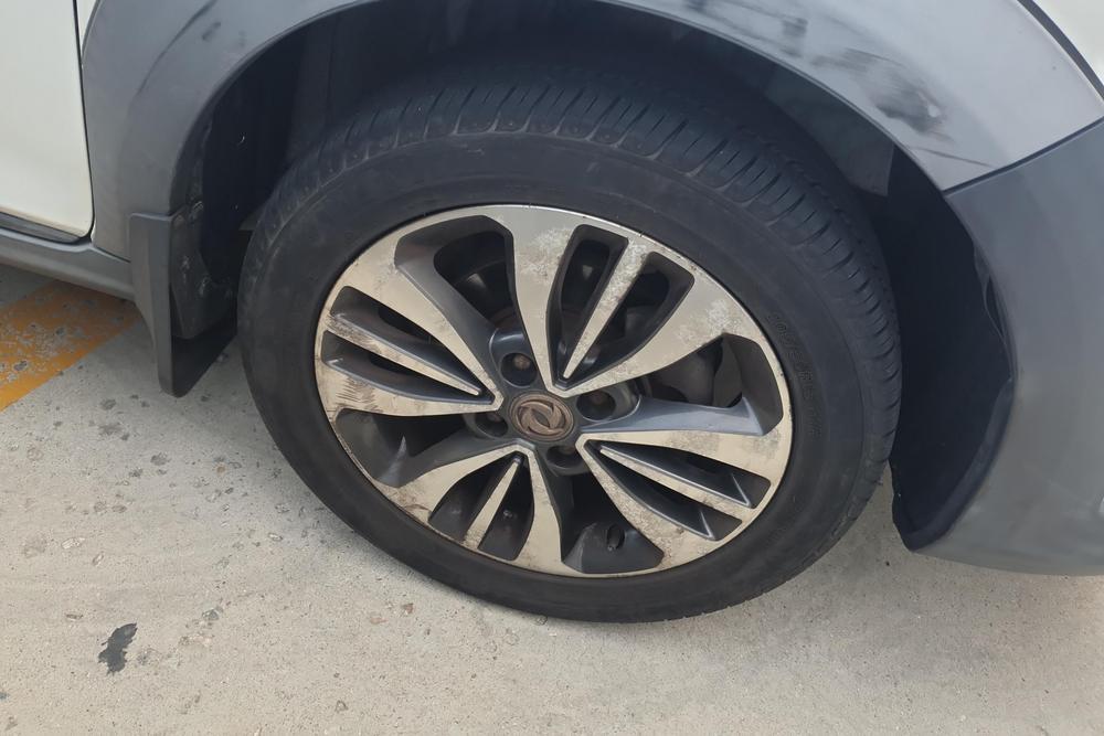 Dongfeng Aeolus AX3, фото 4