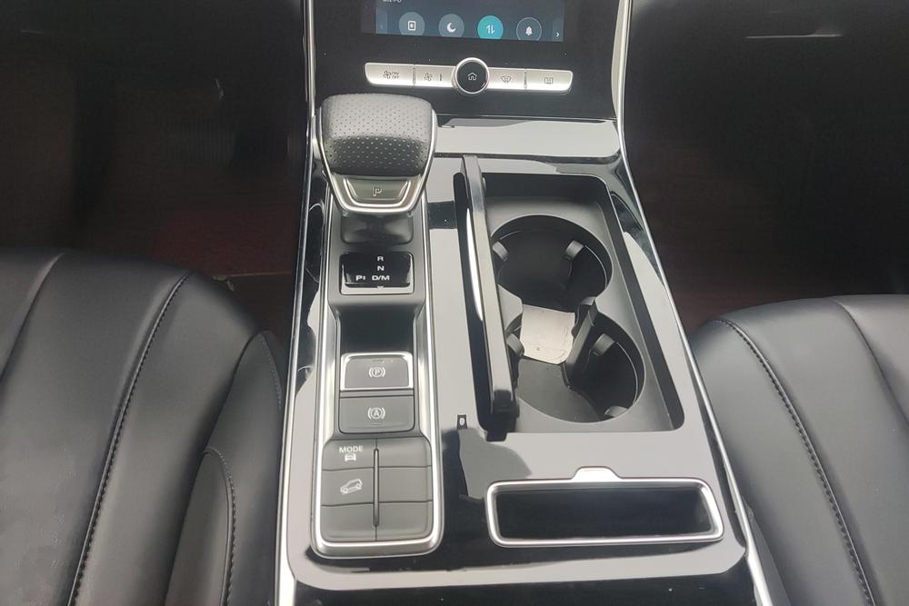 Roewe RX5 MAX, фото 15