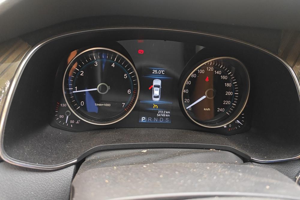 Hongqi H7, фото 15