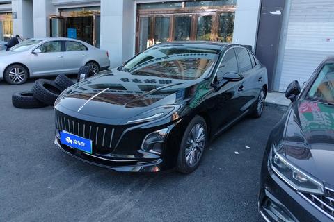 Hongqi E-QM5
