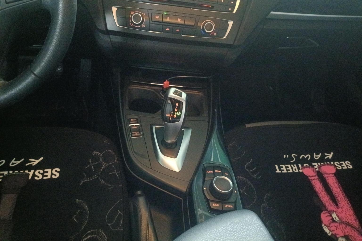 BMW 1 Series 2013 gai 116i Leading