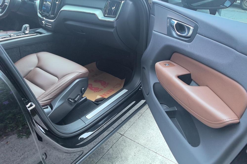 Volvo XC60, фото 6