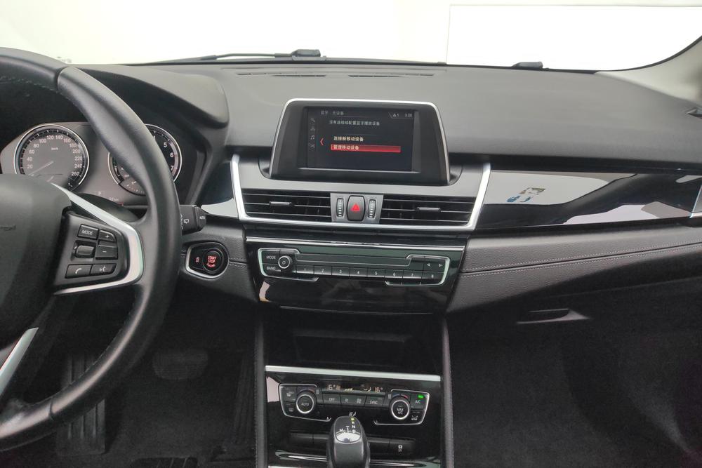 BMW 2 Series Active Tourer, фото 10