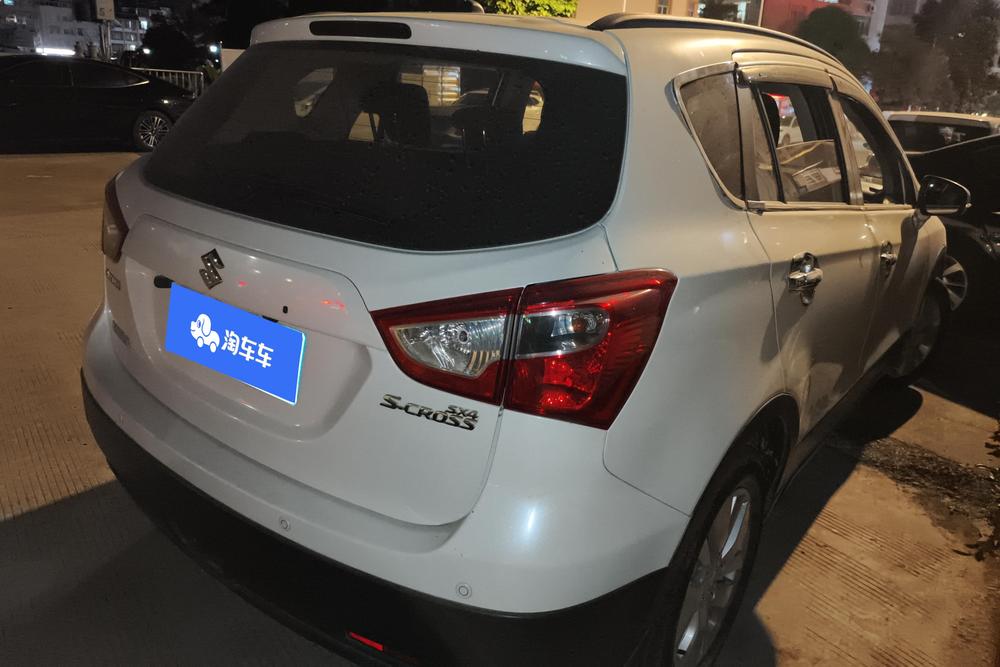 Suzuki S-Cross, фото 4