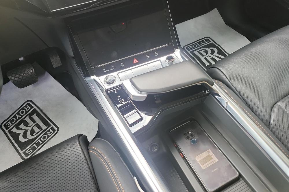 Audi e-tron, фото 15