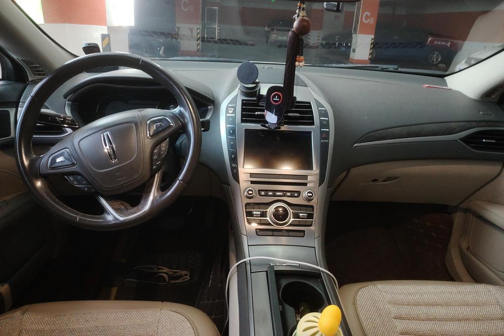Lincoln MKZ, фото 13