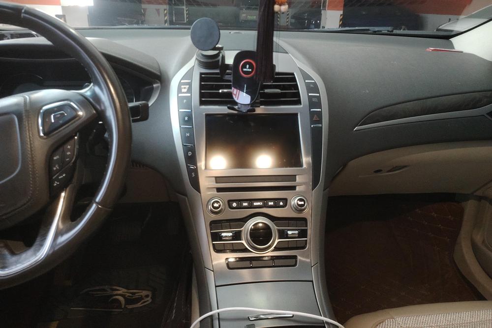 Lincoln MKZ, фото 10