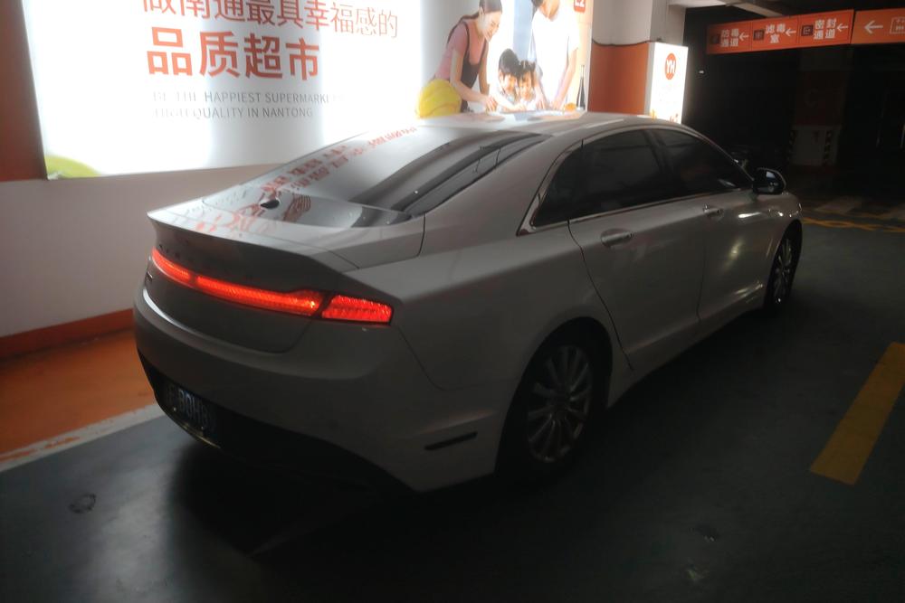 Lincoln MKZ, фото 3