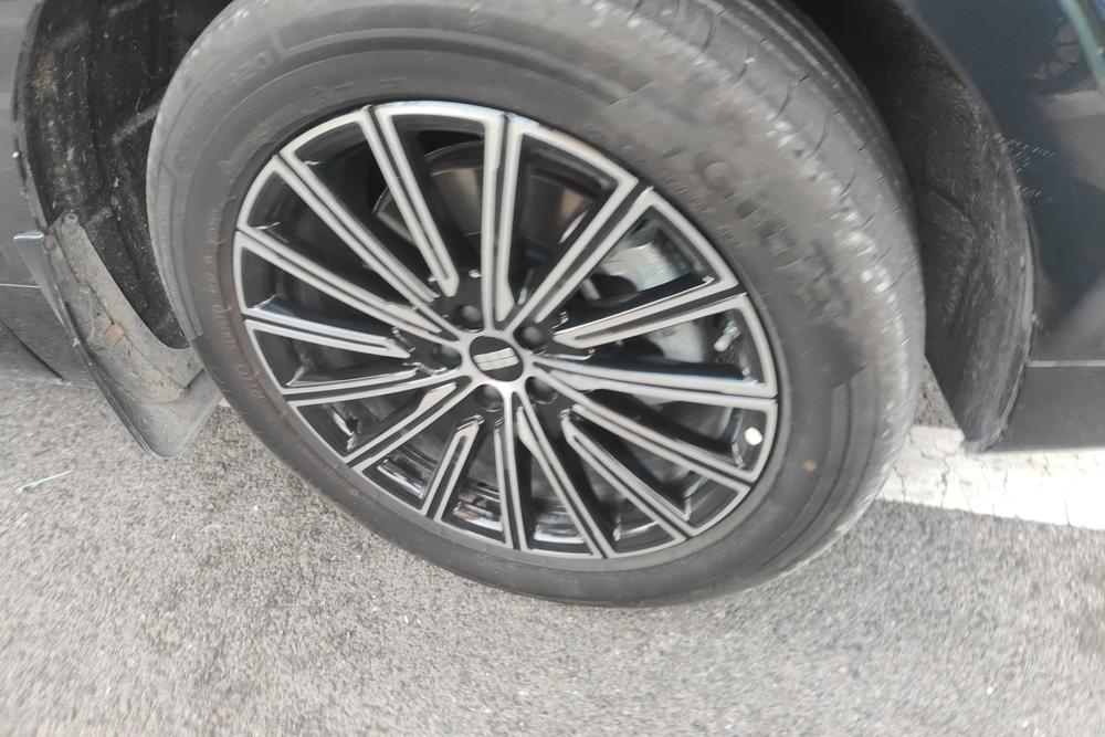 Geely Galaxy M9, фото 4