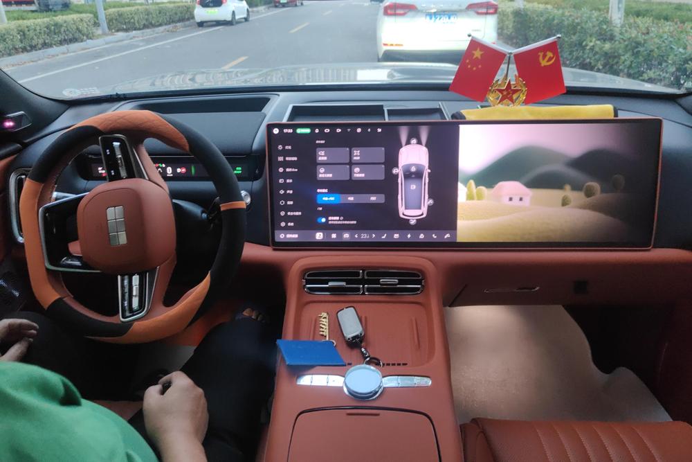 Geely Galaxy M9, фото 11