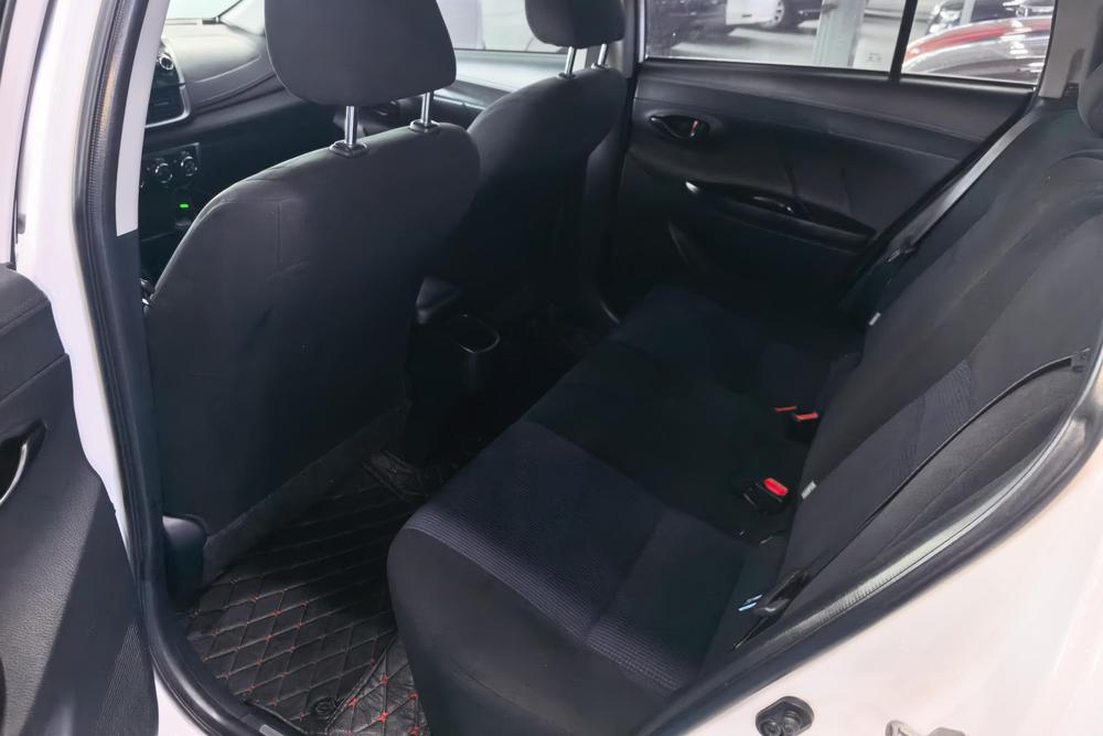 Toyota Yaris L, фото 16
