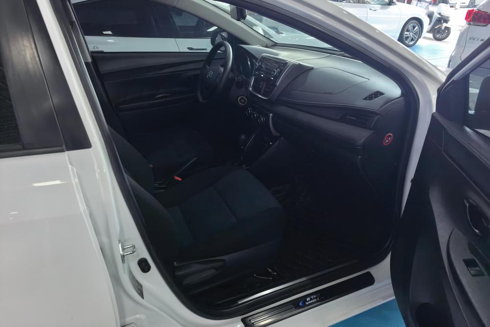 Toyota Yaris L, фото 6