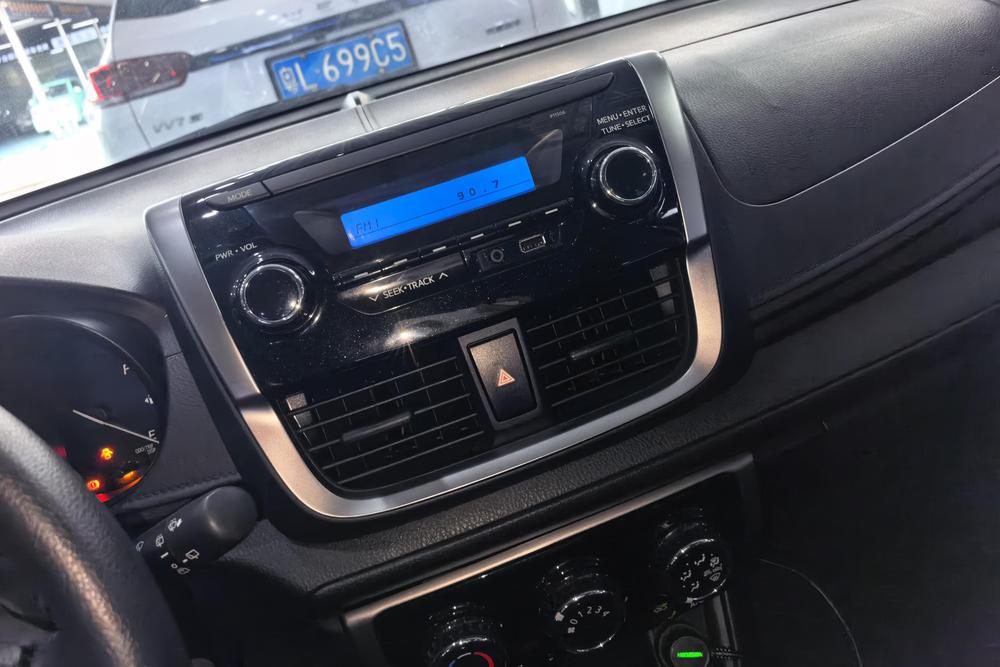 Toyota Yaris L, фото 7