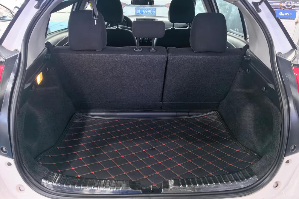 Toyota Yaris L, фото 17