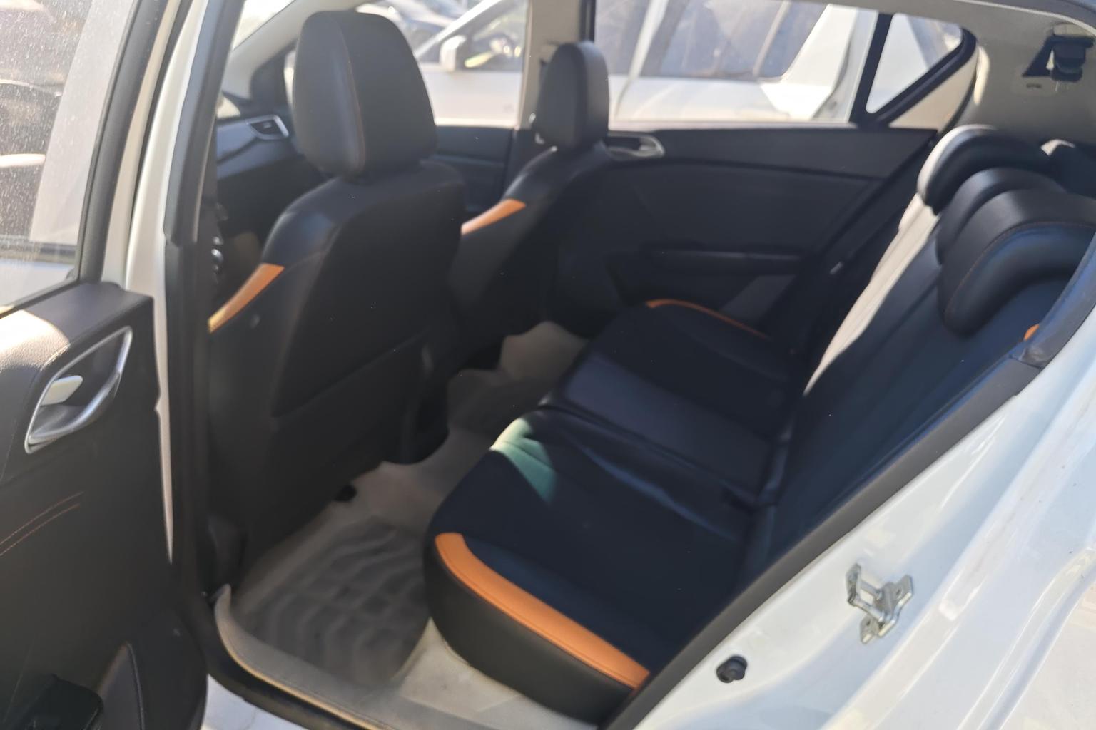 Baojun 310 2016 1.2L МКПП Style