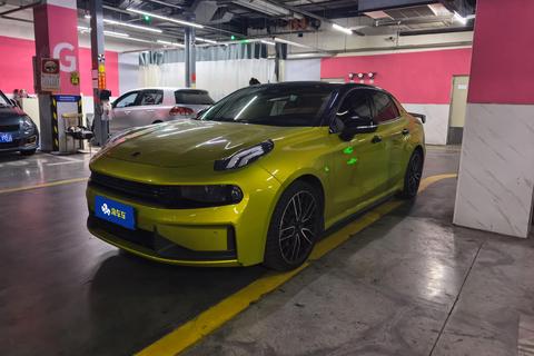 Lynk & Co 03