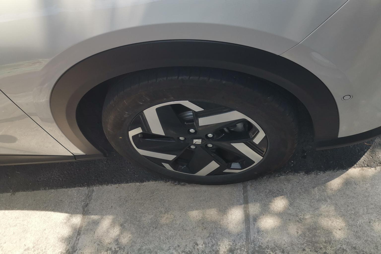 Baojun yun hai PHEV 2024 140km cha hun ban