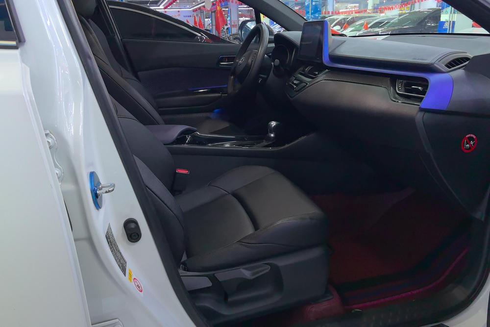 Toyota C-HR, фото 8