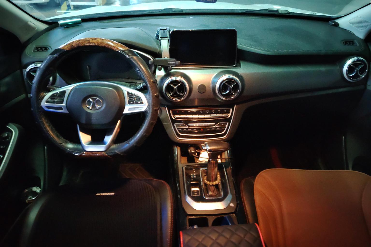 BAIC zhi xing 2018 1.5T CVT jing ying ban guo V