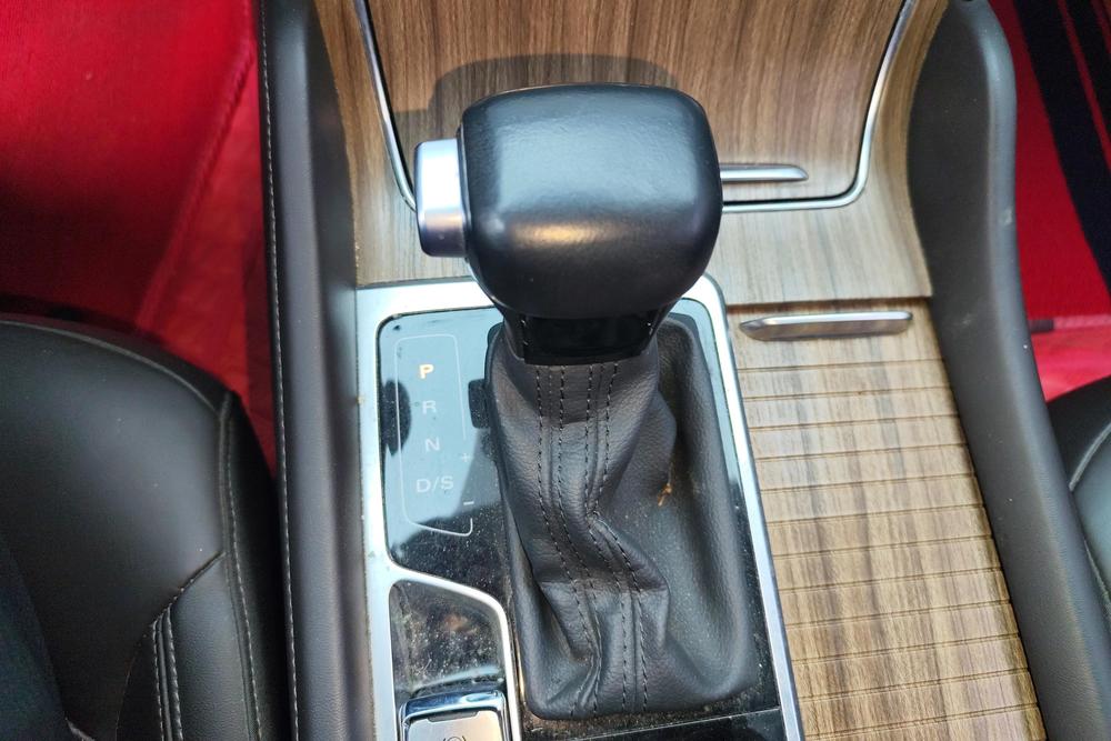 Roewe RX8, фото 15