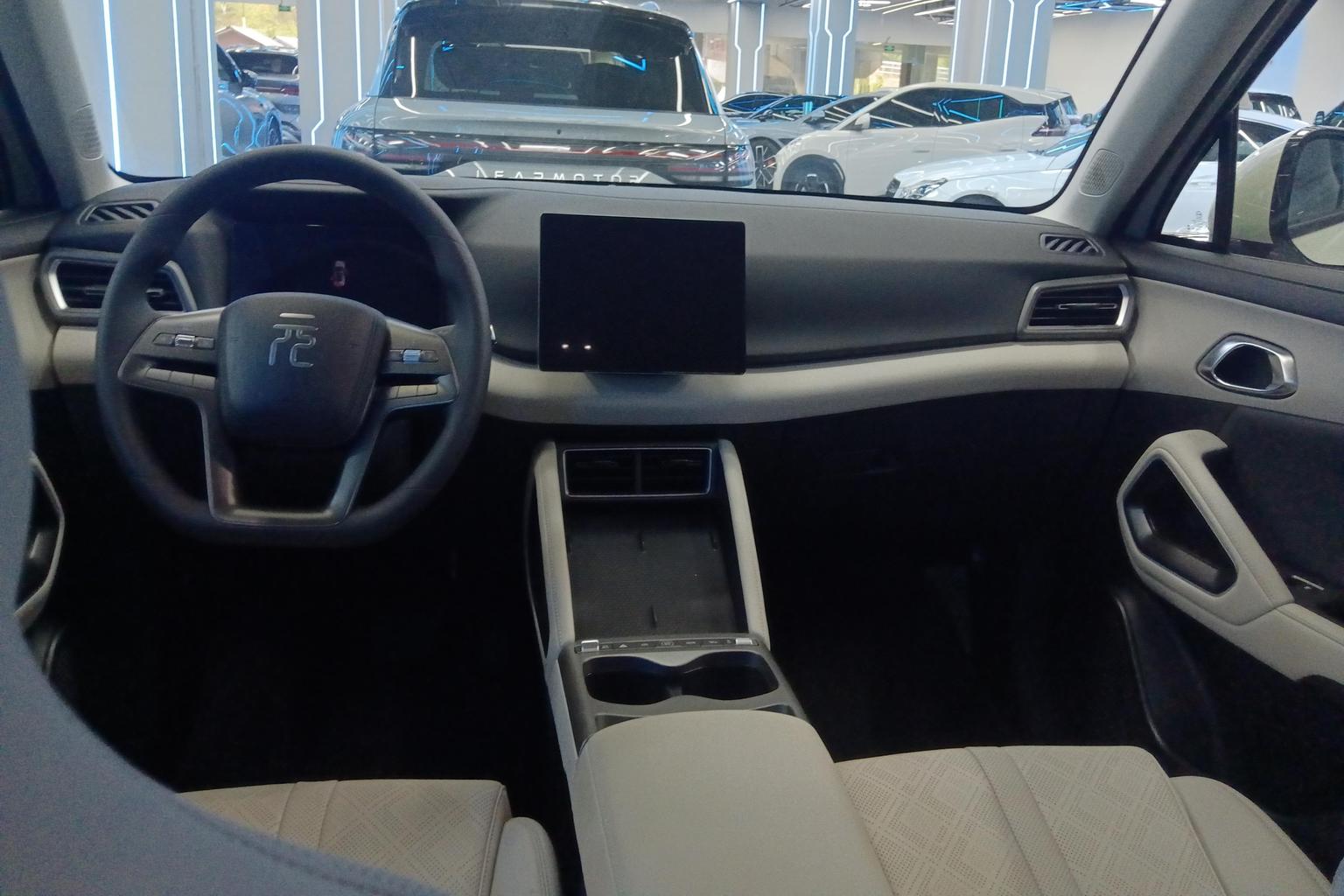 BYD Yuan UP 2025 301KM ling hang xing