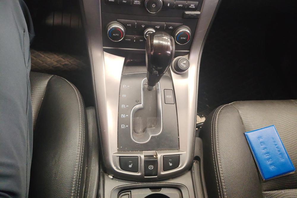 Chevrolet Captiva, фото 15