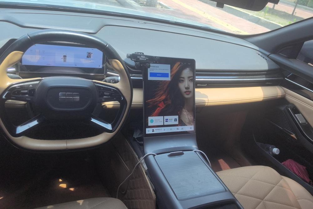 Geely Galaxy L6, фото 13