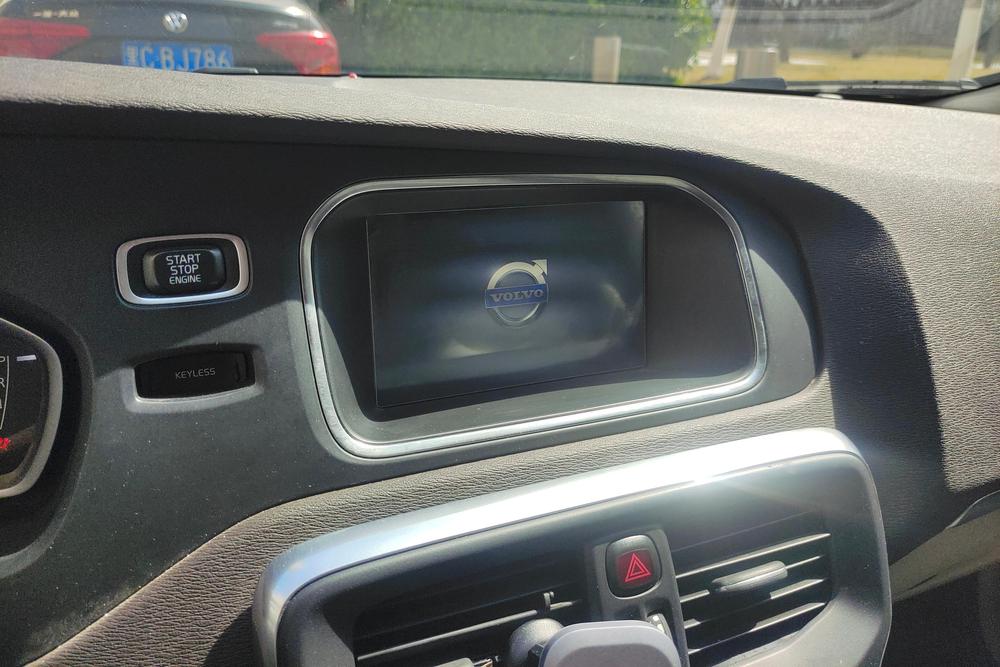 Volvo V40, фото 13