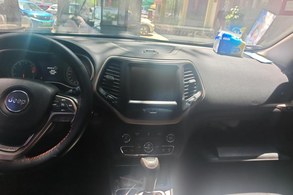 Jeep Cherokee, фото 10