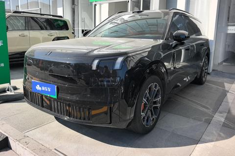 Lynk & Co 900