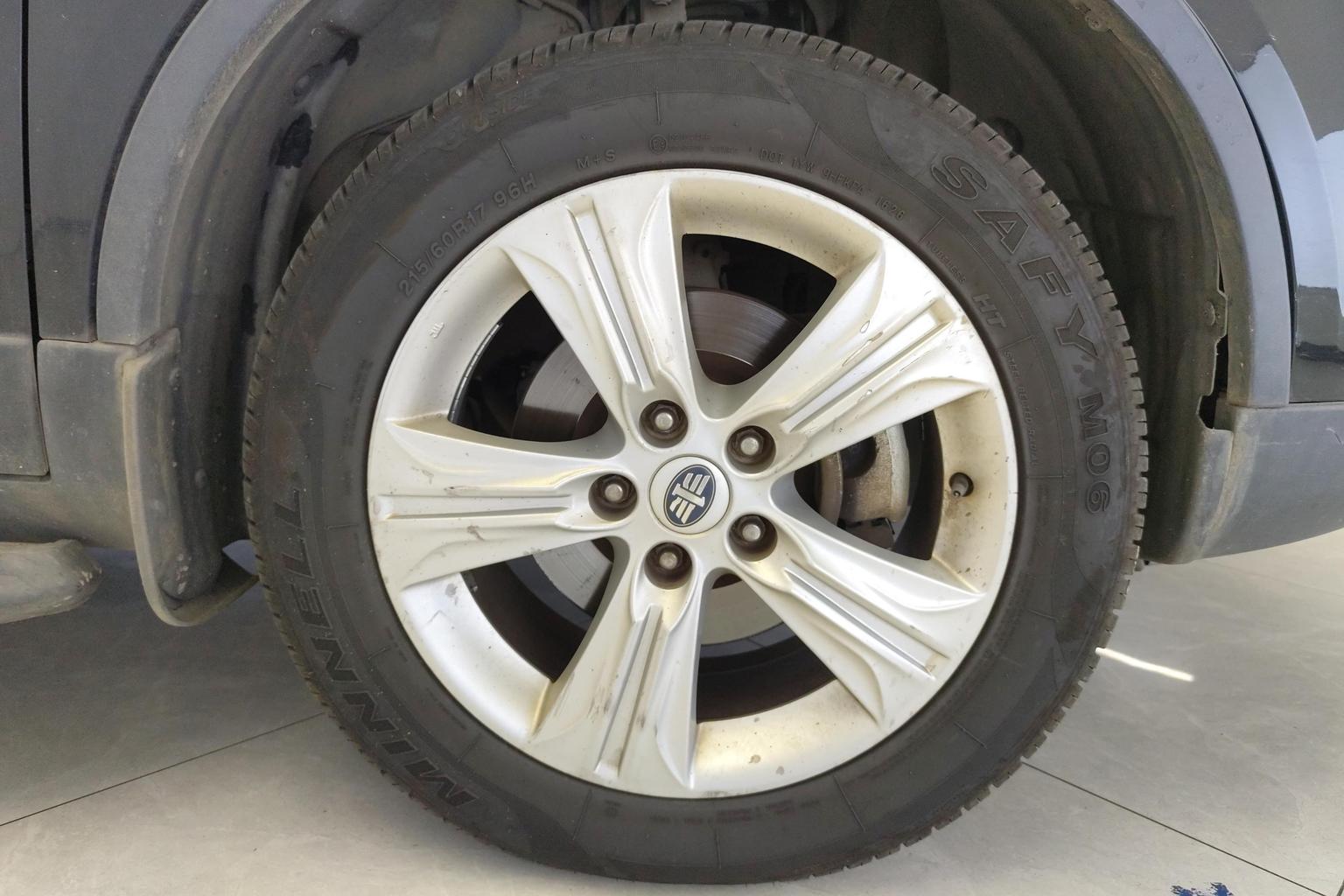 Bestune X80 2015 2.0L АКПП Комфорт