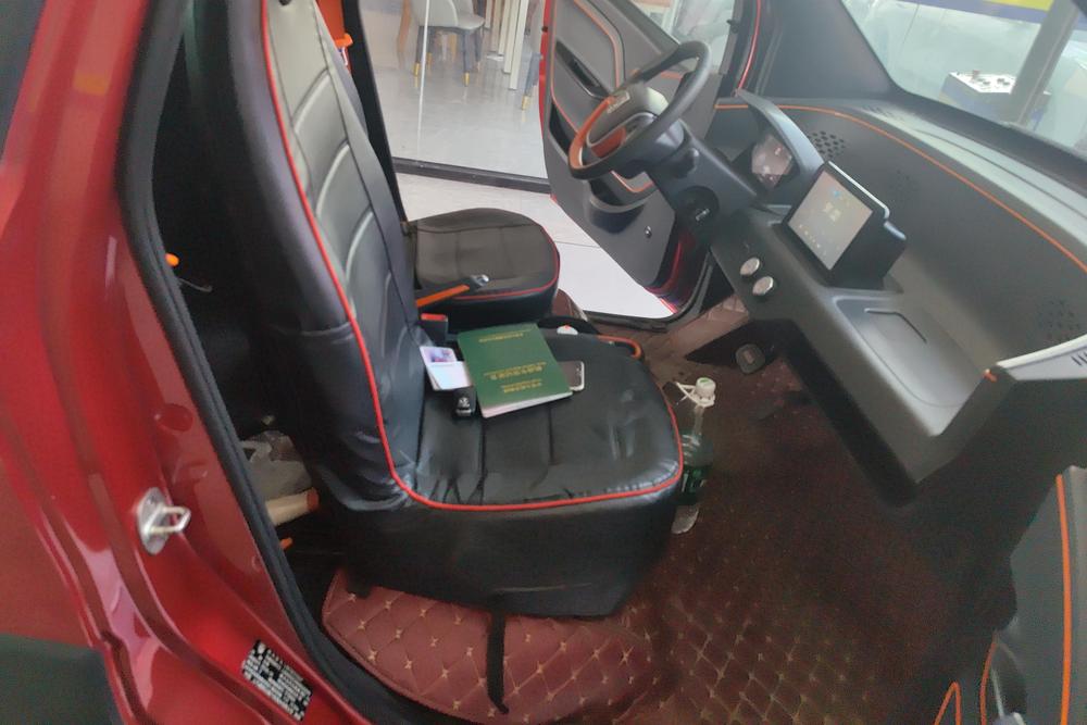 Baojun E100, фото 10