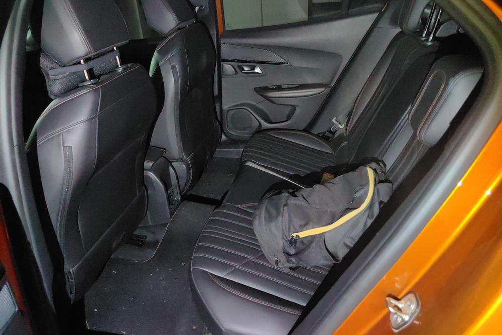 Peugeot 2008, фото 16