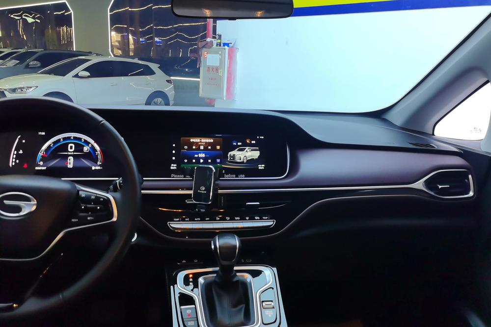 GAC Trumpchi M6, фото 11