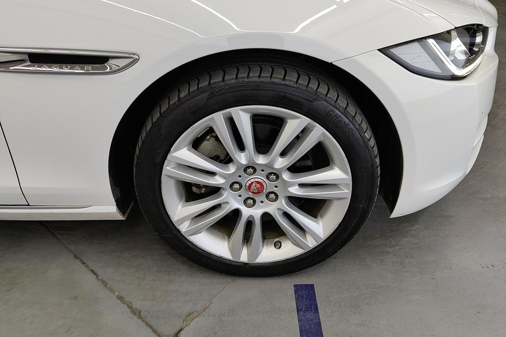 Jaguar XEL, фото 10