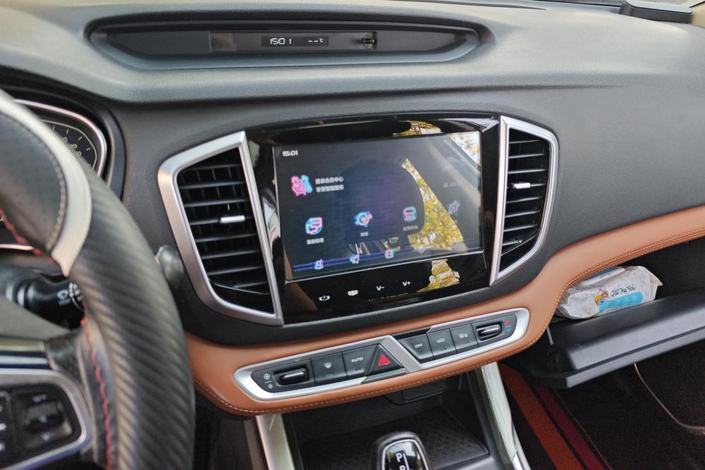 Geely Vision X6, фото 12