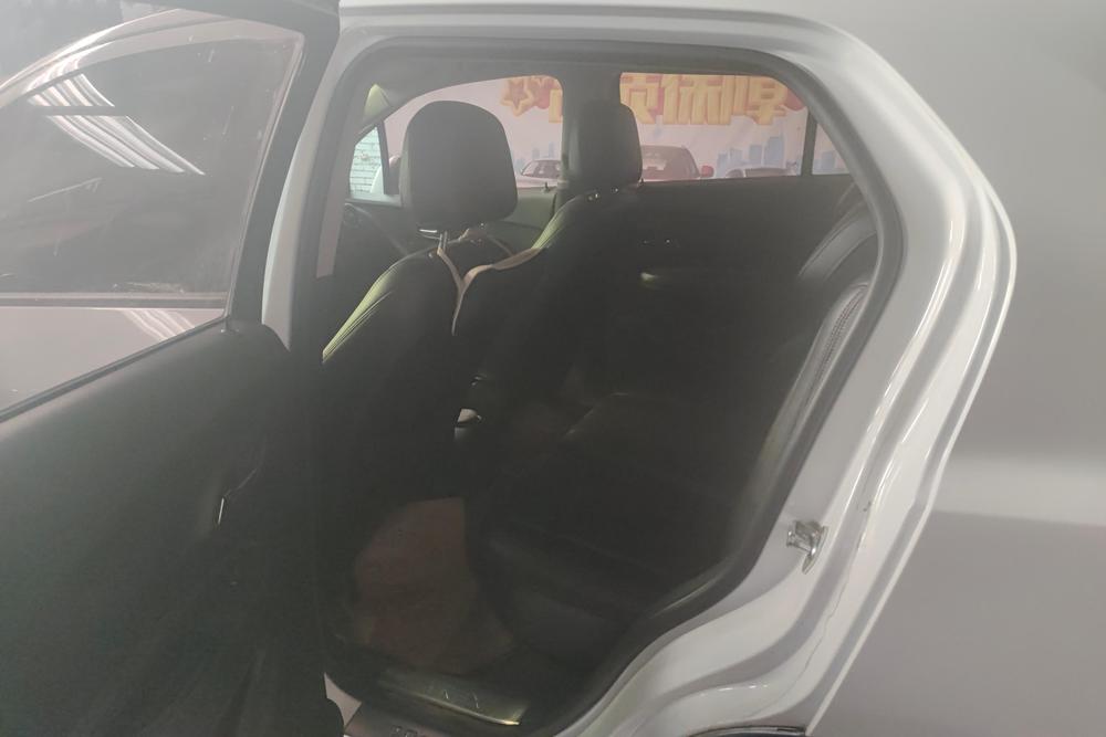 Chevrolet Tracker, фото 17