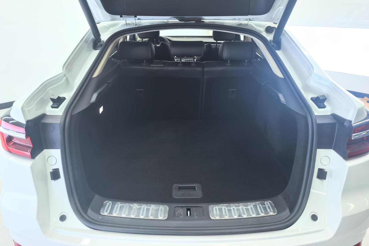 Changan CS85 COUPE 2019 2.0T pin ban China VI