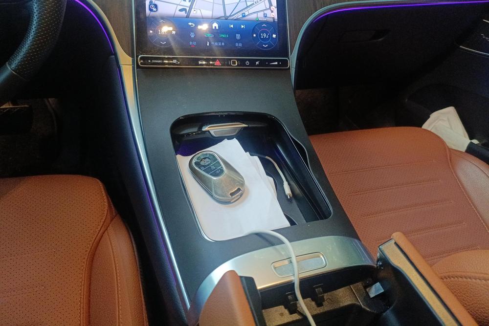 Mercedes-Benz GLC, фото 15