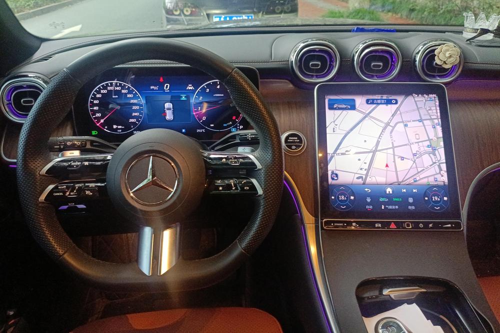 Mercedes-Benz GLC, фото 14