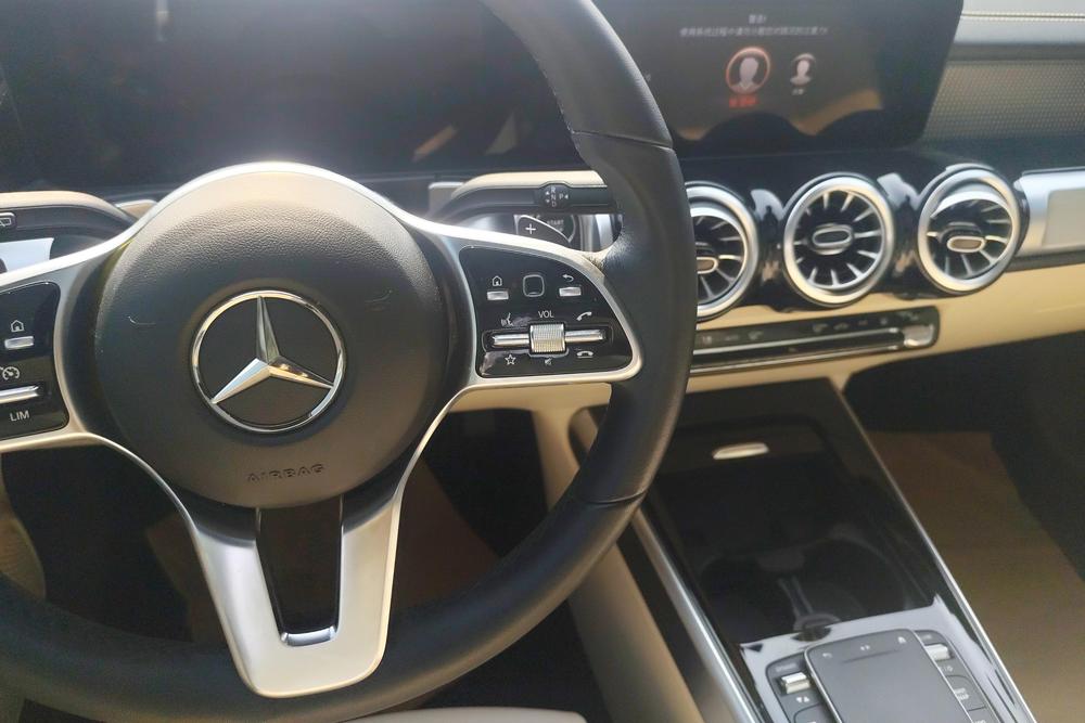 Mercedes-Benz EQB, фото 16