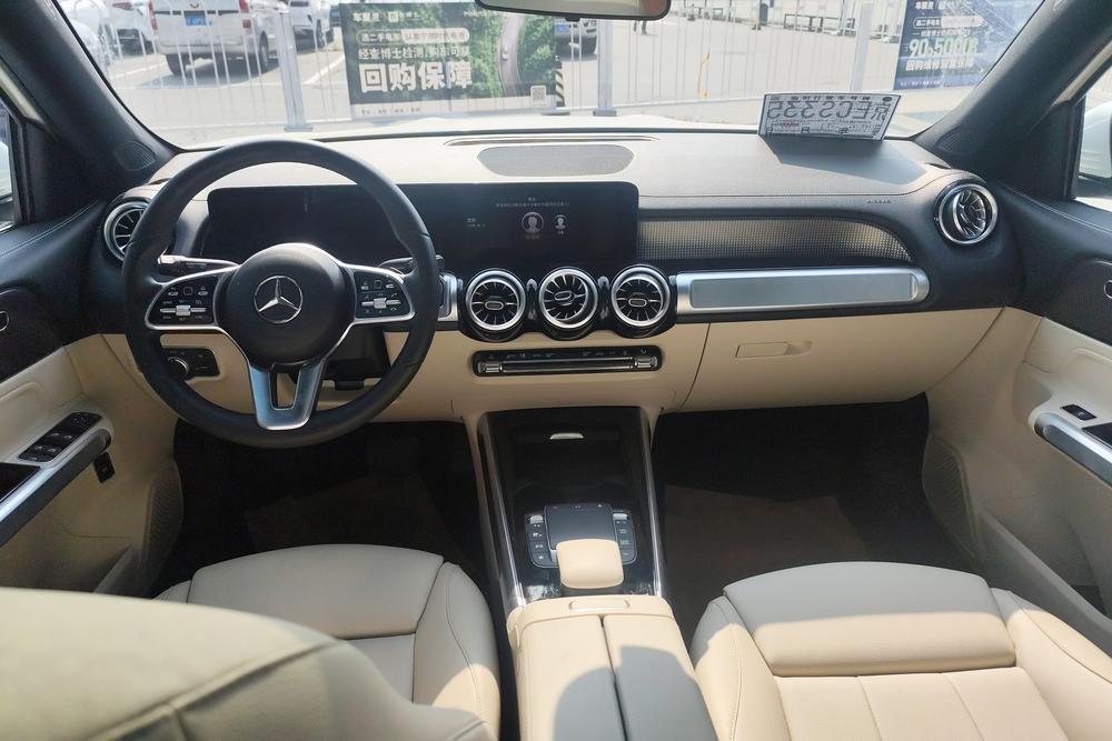 Mercedes-Benz EQB, фото 13