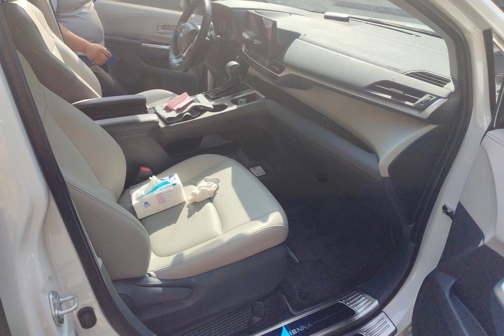 Toyota Sienna, фото 12