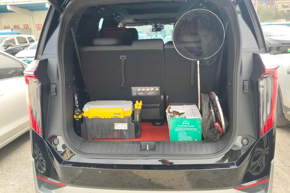 GAC Trumpchi M8, фото 17