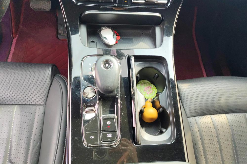 GAC Trumpchi M8, фото 15
