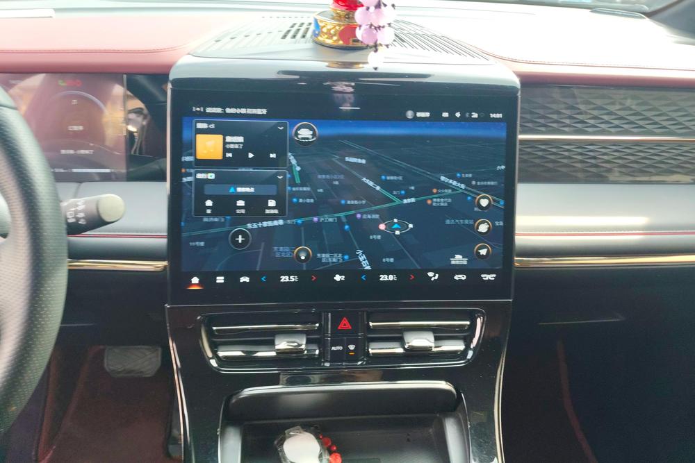 GAC Trumpchi M8, фото 13