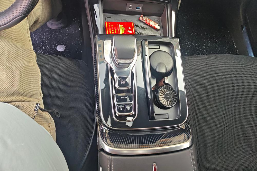 Hongqi H9, фото 14